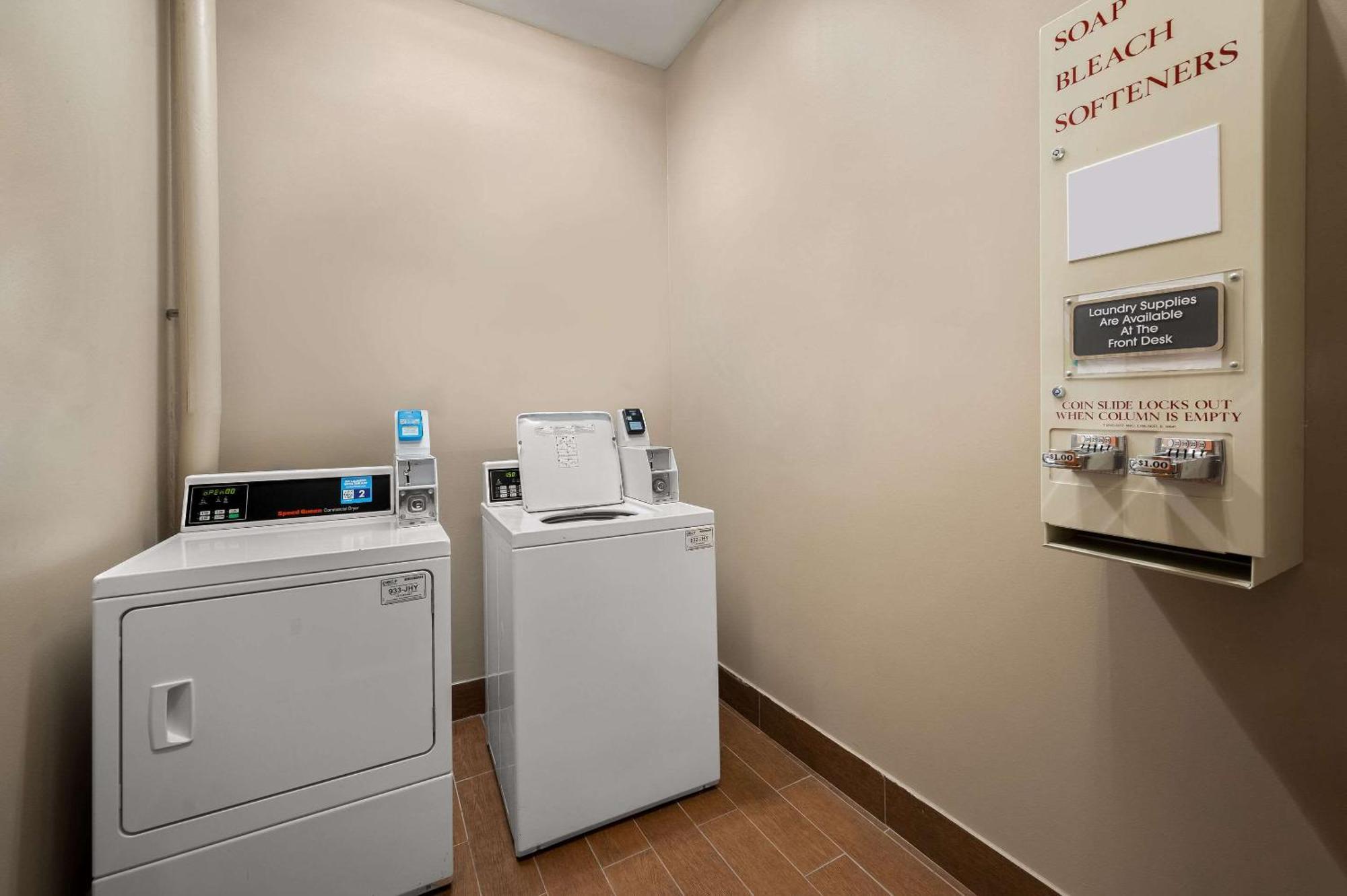 Comfort Inn & Suites Fenton Luaran gambar