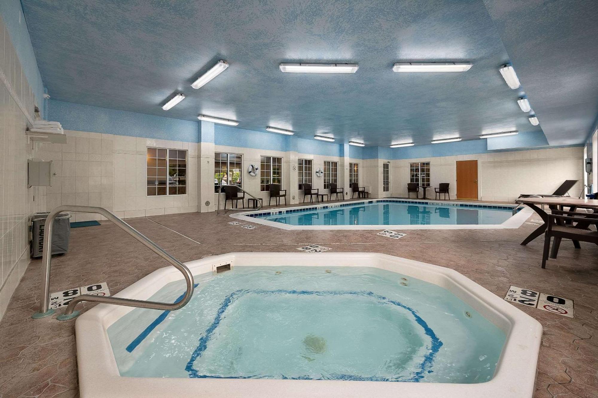 Comfort Inn & Suites Fenton Luaran gambar