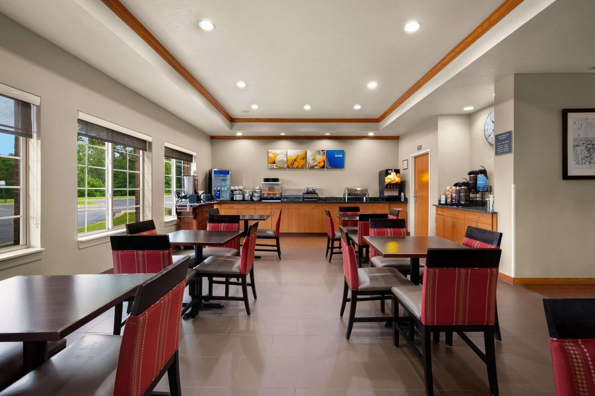 Comfort Inn & Suites Fenton Luaran gambar